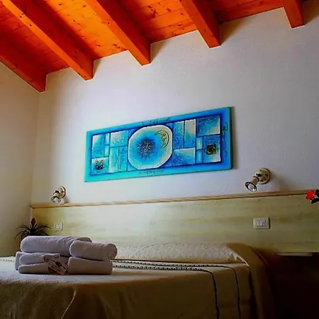 B&B Il Melograno Di Nora 풀라